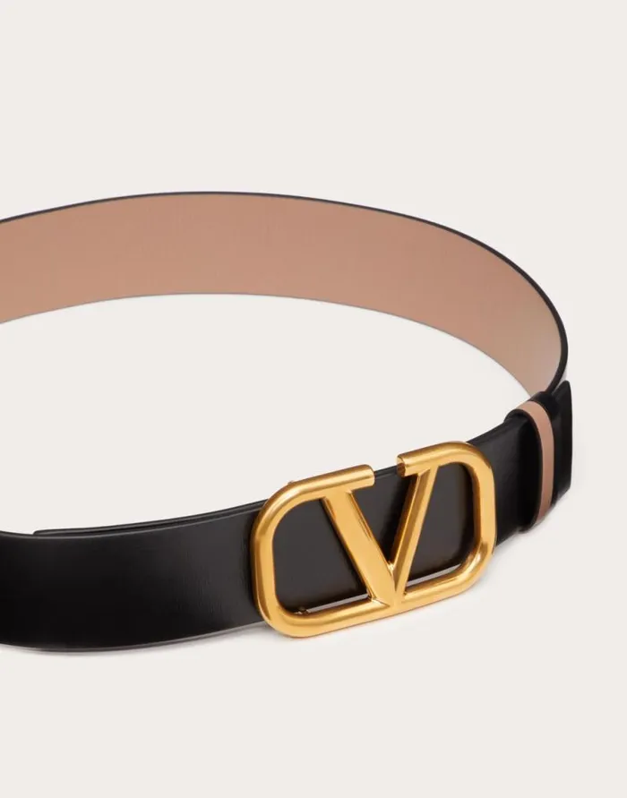 Valentino Belts Woman Reversible Vlogo Signature Belt In Glossy Calfskin 40 Mm For Woman In Smokey Beigeblack Smokey Beigeblack Valentino Belts Woman Reversible Vlogo Signature Belt In Glossy Calfskin 40 Mm For Woman In Smokey Beigeblack Smokey Beigeblack