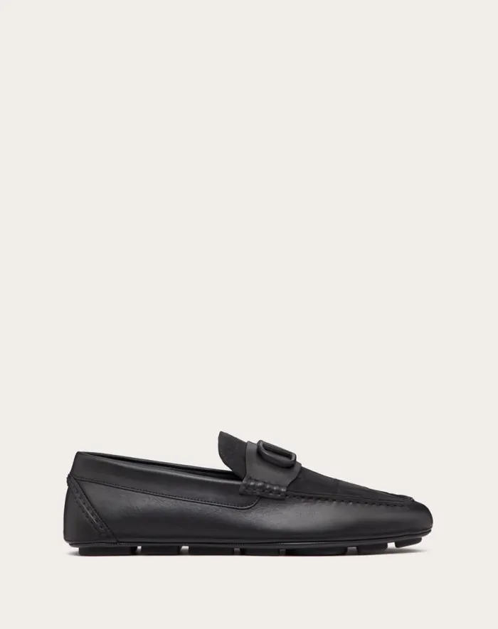 Valentino Laceups And Loafers Man Vlogo Signature Driving Shoe In Calfskin And Toile Iconographe Technical Fabric For Man In Black Black Valentino Laceups And Loafers Man Vlogo Signature Driving Shoe In Calfskin And Toile Iconographe Technical Fabric For Man In Black Black