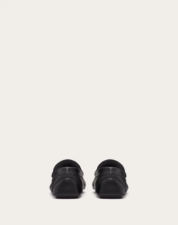 Valentino Laceups And Loafers Man Vlogo Signature Driving Shoe In Calfskin And Toile Iconographe Technical Fabric For Man In Black Black Valentino Laceups And Loafers Man Vlogo Signature Driving Shoe In Calfskin And Toile Iconographe Technical Fabric For Man In Black Black
