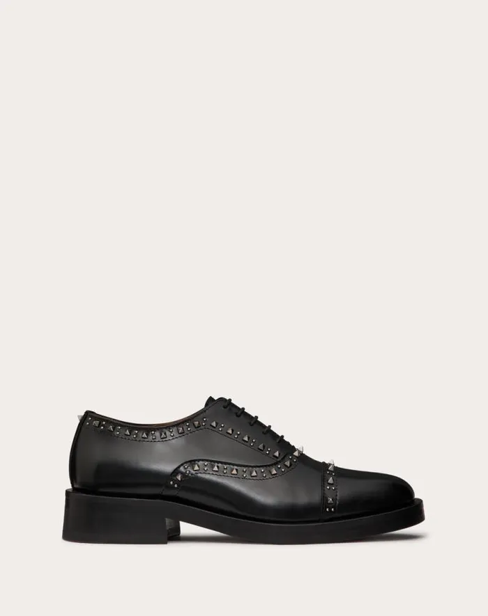 Valentino Loafers And Oxfords Woman Valentino Garavani Gentleglam Oxford Laceup Shoe In Calfskin For Woman In Black Black Valentino Loafers And Oxfords Woman Valentino Garavani Gentleglam Oxford Laceup Shoe In Calfskin For Woman In Black Black