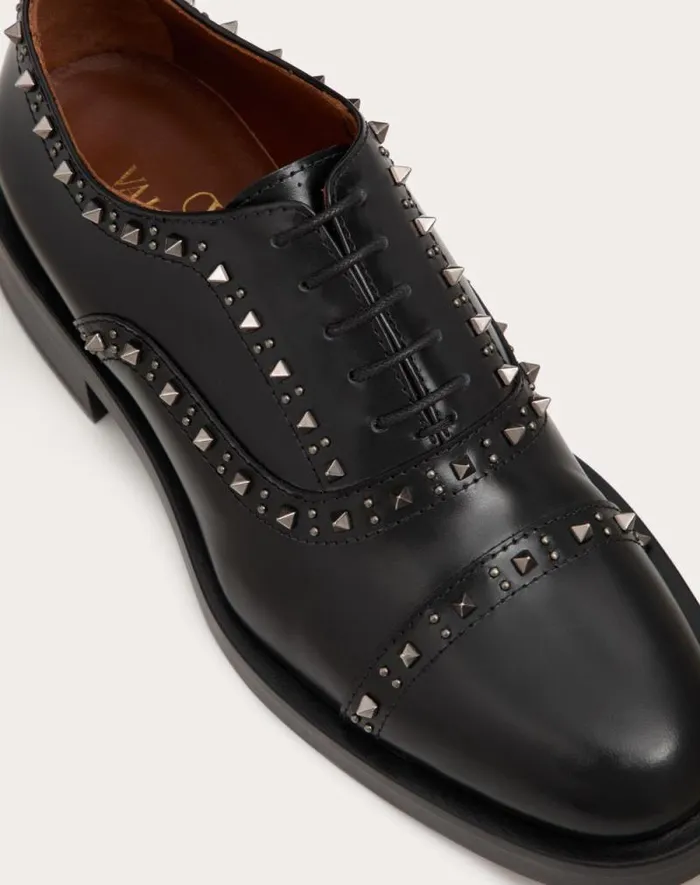 Valentino Loafers And Oxfords Woman Valentino Garavani Gentleglam Oxford Laceup Shoe In Calfskin For Woman In Black Black Valentino Loafers And Oxfords Woman Valentino Garavani Gentleglam Oxford Laceup Shoe In Calfskin For Woman In Black Black