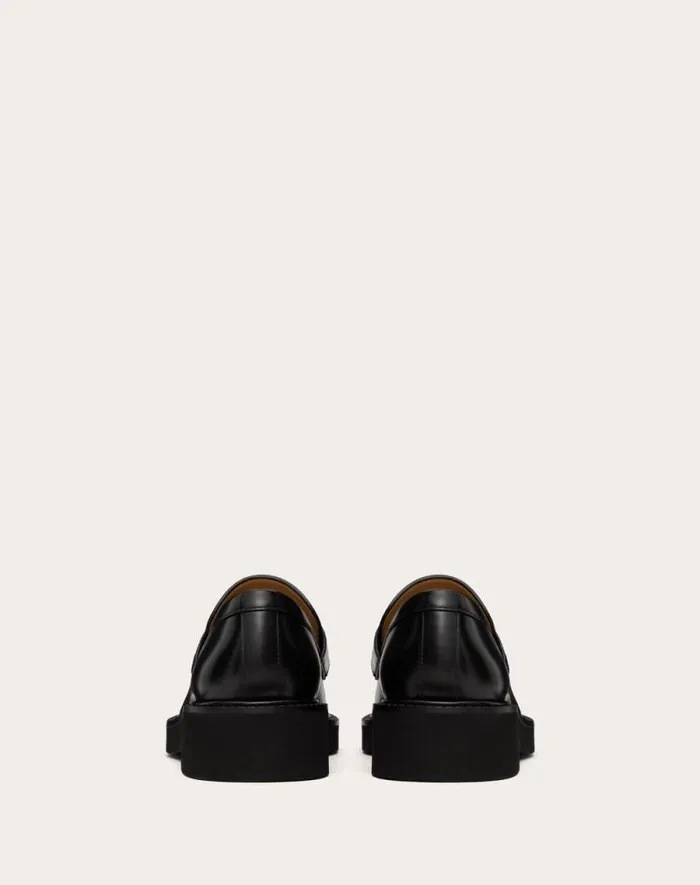 Valentino Loafers And Oxfords Woman Vlogo Locker Calfskin Loafers 40mm For Woman In Black Black Valentino Loafers And Oxfords Woman Vlogo Locker Calfskin Loafers 40mm For Woman In Black Black
