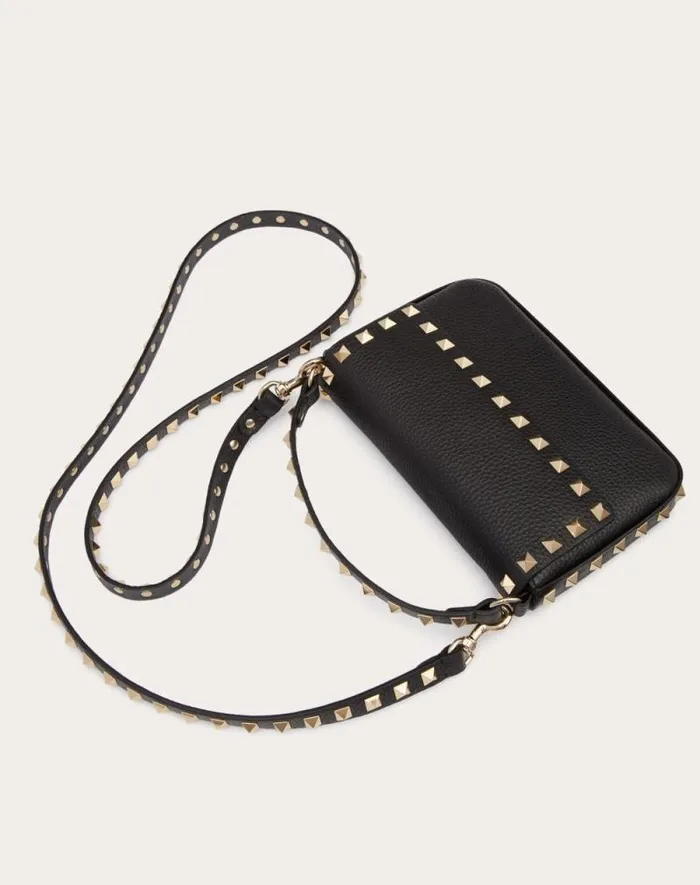 Valentino Mini Bags Woman Rockstud Grainy Calfskin Pouch For Woman In Black Black Valentino Mini Bags Woman Rockstud Grainy Calfskin Pouch For Woman In Black Black