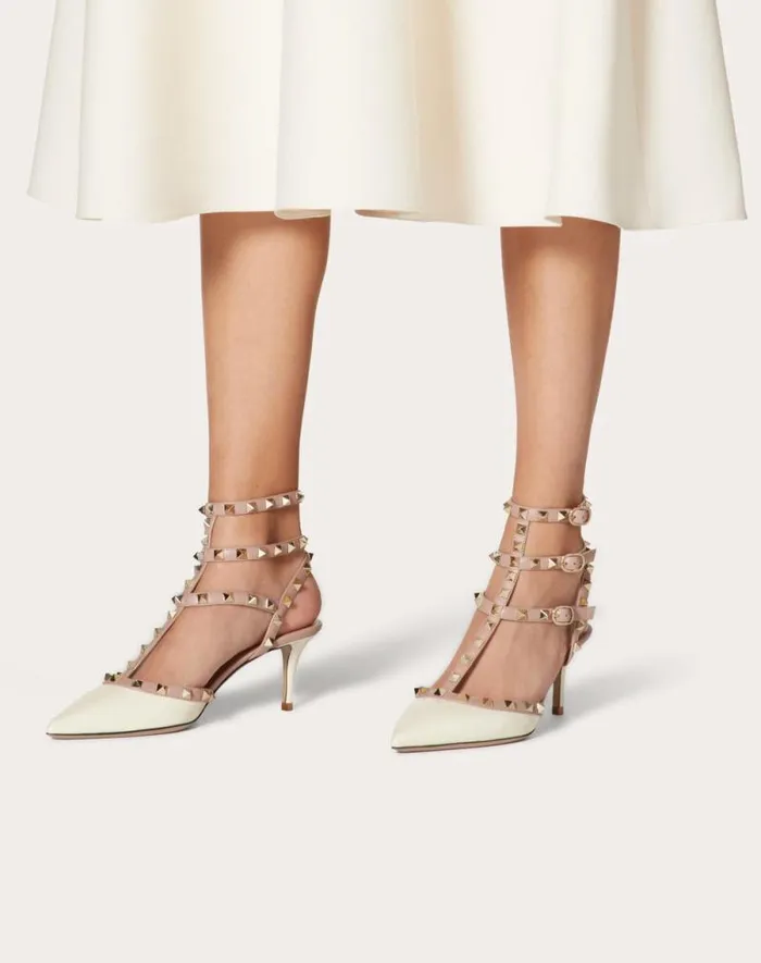 Valentino Pumps Woman Rockstud Caged Pump 65mm For Woman In Ivorypoudre Ivorypoudre Valentino Pumps Woman Rockstud Caged Pump 65mm For Woman In Ivorypoudre Ivorypoudre
