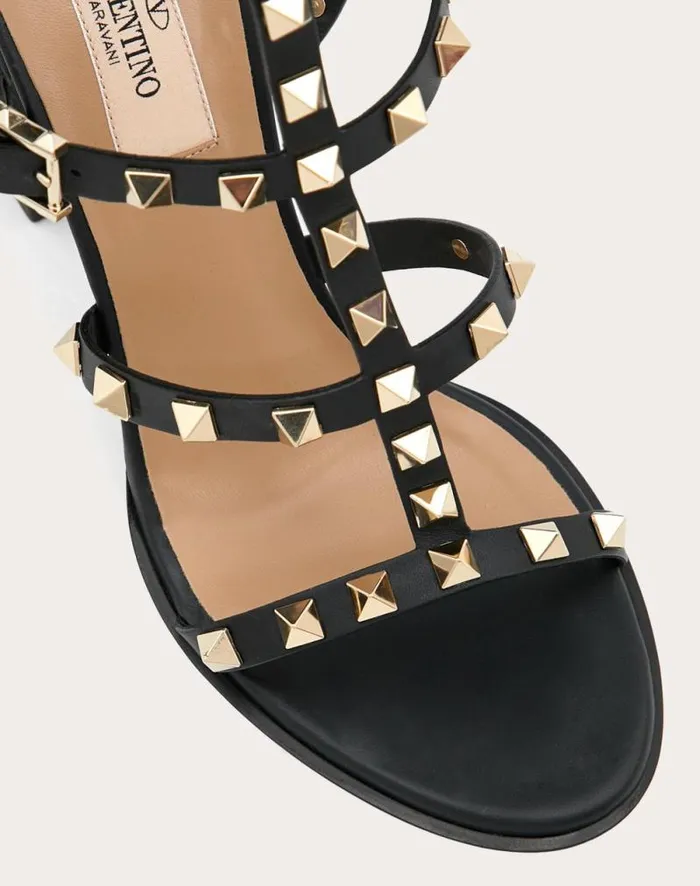 Valentino Sandals Woman Rockstud Ankle Strap Sandal 90 Mm For Woman In Poudre Poudre Valentino Sandals Woman Rockstud Ankle Strap Sandal 90 Mm For Woman In Poudre Poudre