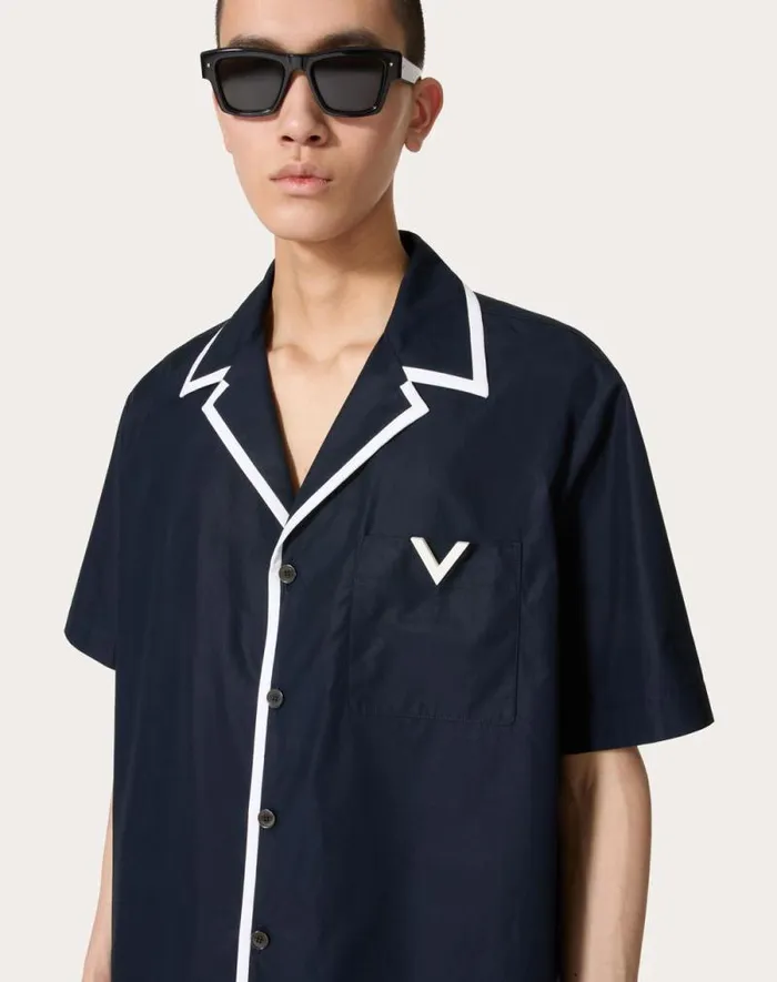 Valentino Shirts Man Cotton Poplin Bowling Shirt With Rubberized V Detail For Man In Navy Navy Valentino Shirts Man Cotton Poplin Bowling Shirt With Rubberized V Detail For Man In Navy Navy