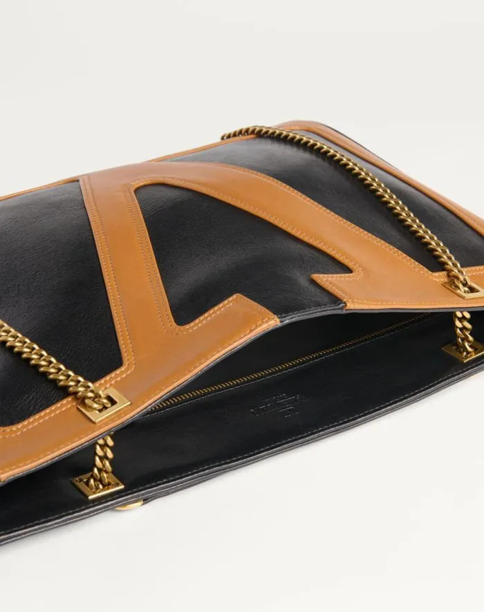 Valentino Shoulder Bags WomanMan Valentino Garavani Viva Superstar Medium Nappa Leather Shopping Bag For Woman In Ivoryblack Ivoryblack