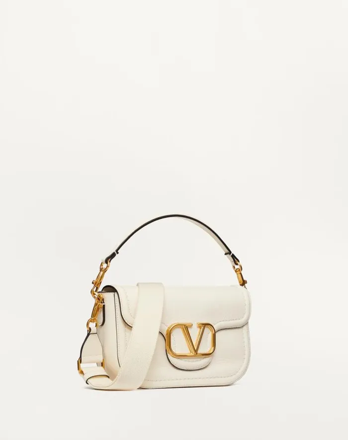Valentino Shoulder Bags Woman Valentino Garavani Alltime Grainy Calfskin Shoulder Bag For Woman In Rose Cannelle Rose Cannelle Valentino Shoulder Bags Woman Valentino Garavani Alltime Grainy Calfskin Shoulder Bag For Woman In Rose Cannelle Rose Cannelle