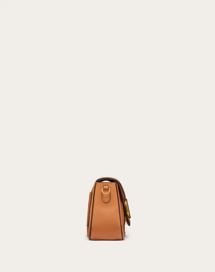 Valentino Shoulder Bags Woman Valentino Garavani Alltime Grainy Calfskin Shoulder Bag For Woman In Rose Cannelle Rose Cannelle Valentino Shoulder Bags Woman Valentino Garavani Alltime Grainy Calfskin Shoulder Bag For Woman In Rose Cannelle Rose Cannelle