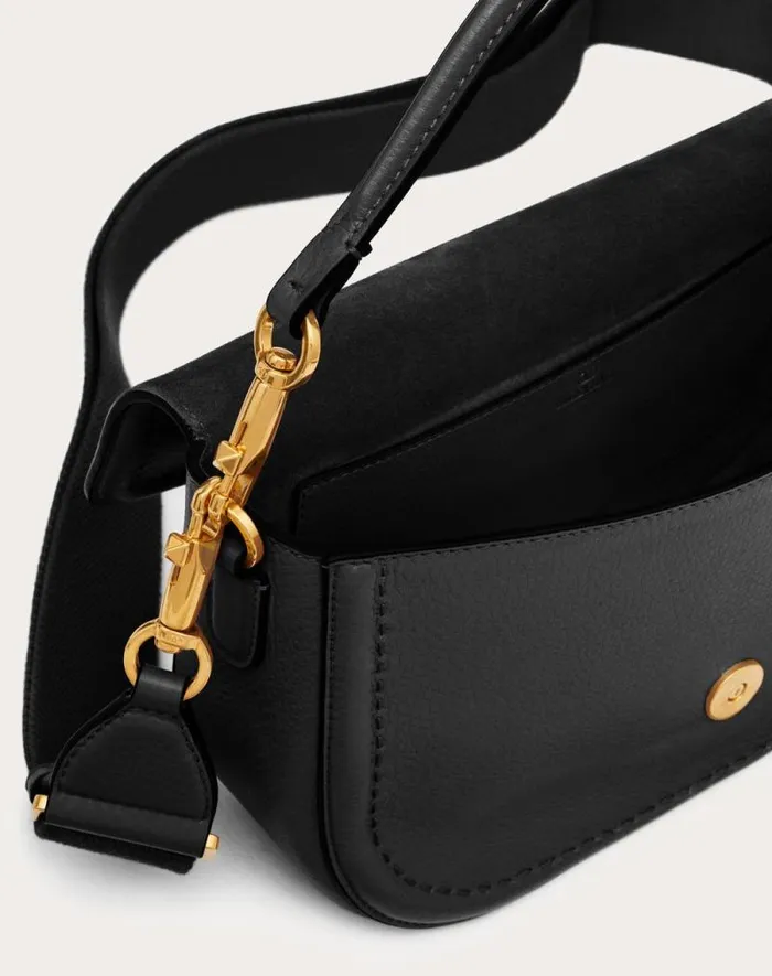 Valentino Shoulder Bags Woman Valentino Garavani Alltime Grainy Calfskin Shoulder Bag For Woman In Rose Cannelle Rose Cannelle Valentino Shoulder Bags Woman Valentino Garavani Alltime Grainy Calfskin Shoulder Bag For Woman In Rose Cannelle Rose Cannelle