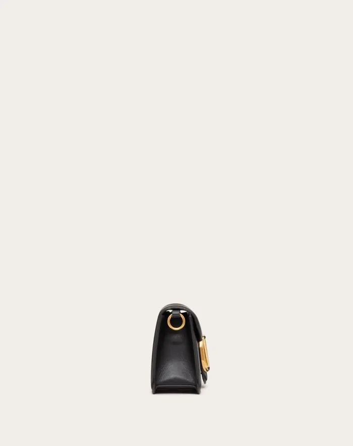 Valentino Shoulder Bags Woman Valentino Garavani Loc Calfskin Shoulder Bag For Woman In Light Ivory Light Ivory Valentino Shoulder Bags Woman Valentino Garavani Loc Calfskin Shoulder Bag For Woman In Light Ivory Light Ivory
