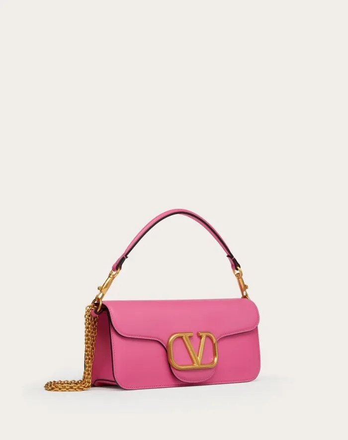 Valentino Shoulder Bags Woman Valentino Garavani Loc Calfskin Shoulder Bag For Woman In Light Ivory Light Ivory Valentino Shoulder Bags Woman Valentino Garavani Loc Calfskin Shoulder Bag For Woman In Light Ivory Light Ivory