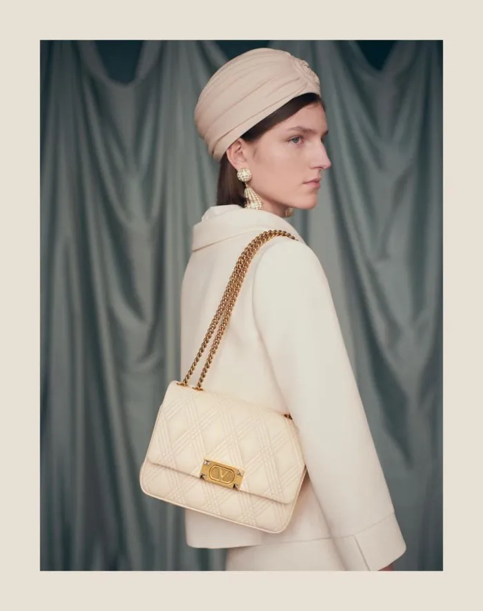 Valentino Shoulder Bags Woman Valentino Garavani Quiltie 67 Medium Shoulder Bag In Quilted Nappa Leather For Woman In Ivory Ivory Valentino Shoulder Bags Woman Valentino Garavani Quiltie 67 Medium Shoulder Bag In Quilted Nappa Leather For Woman In Ivory Ivory