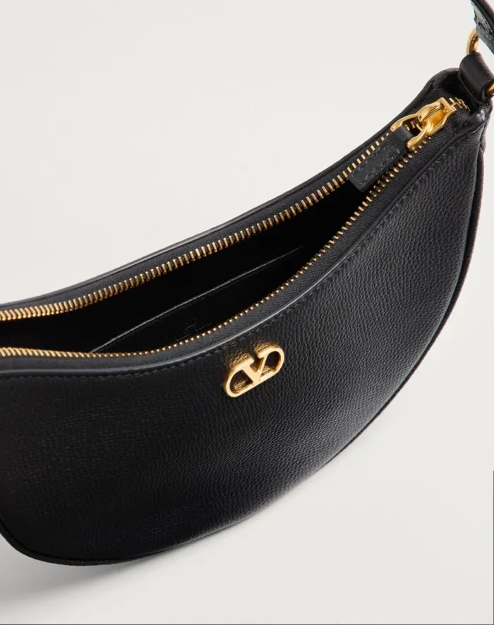 Valentino Shoulder Bags Woman Vlogo Signature Mini Hobo Bag In Grainy Calfskin For Woman In Black Black Valentino Shoulder Bags Woman Vlogo Signature Mini Hobo Bag In Grainy Calfskin For Woman In Black Black