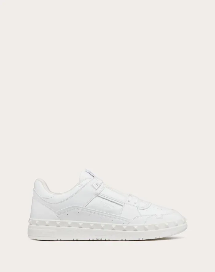Valentino Sneakers Man Freedots Lowtop Sneaker In Calfskin For Man In White White Valentino Sneakers Man Freedots Lowtop Sneaker In Calfskin For Man In White White