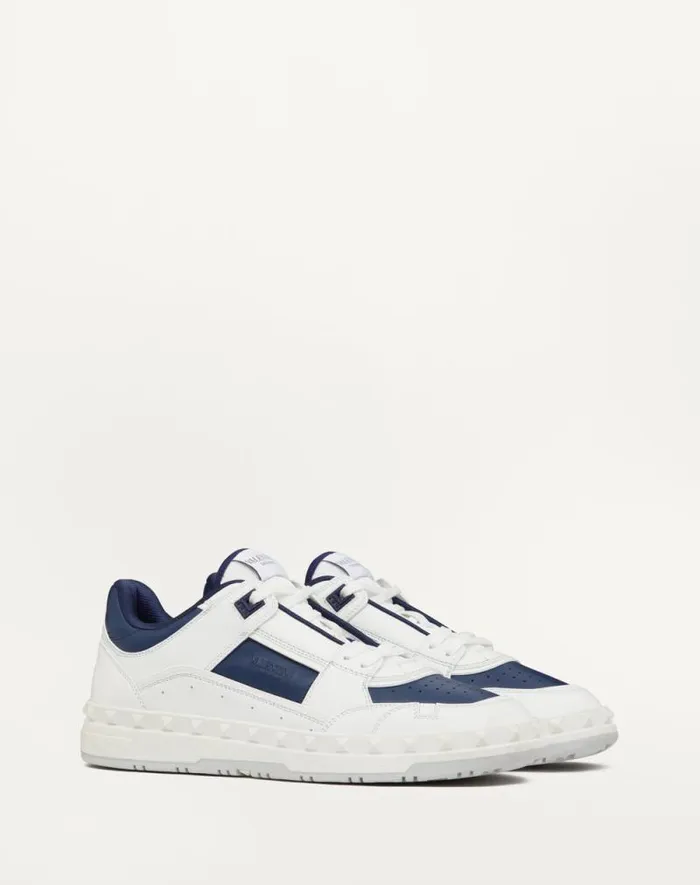 Valentino Sneakers Man Freedots Lowtop Sneaker In Calfskin For Man In White White Valentino Sneakers Man Freedots Lowtop Sneaker In Calfskin For Man In White White