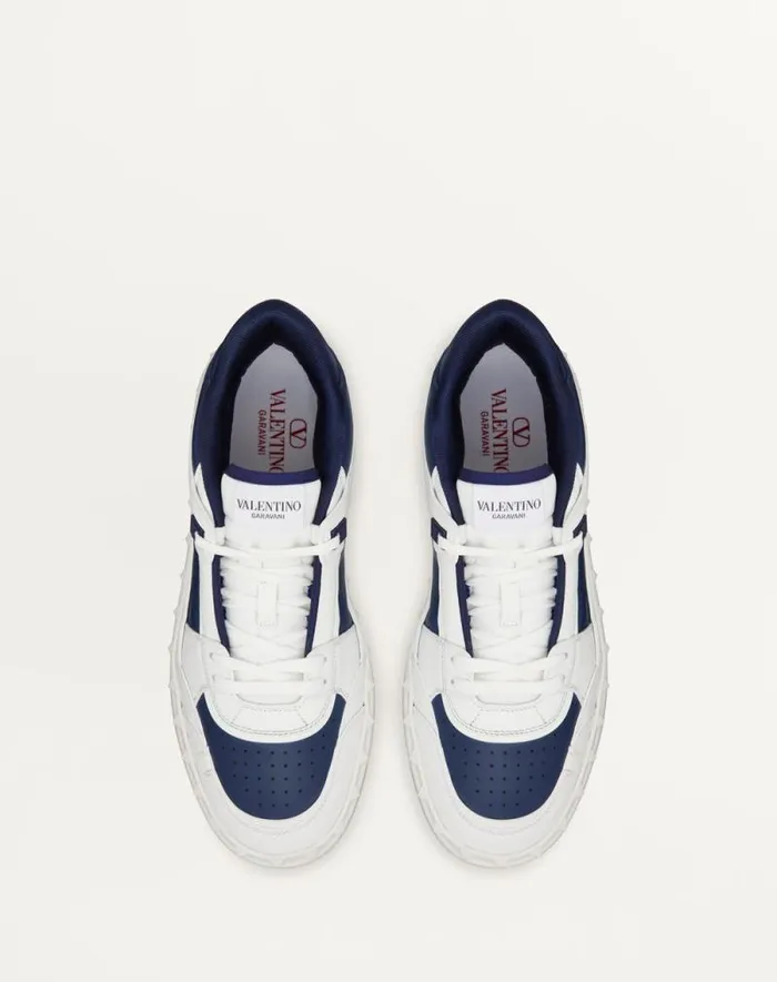 Valentino Sneakers Man Freedots Lowtop Sneaker In Calfskin For Man In White White Valentino Sneakers Man Freedots Lowtop Sneaker In Calfskin For Man In White White