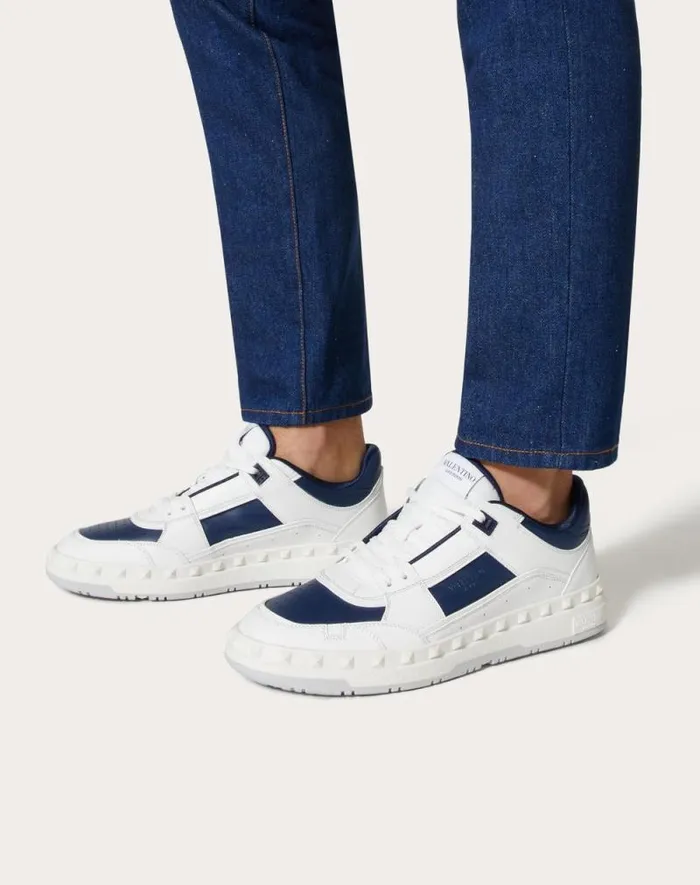 Valentino Sneakers Man Freedots Lowtop Sneaker In Calfskin For Man In White White Valentino Sneakers Man Freedots Lowtop Sneaker In Calfskin For Man In White White