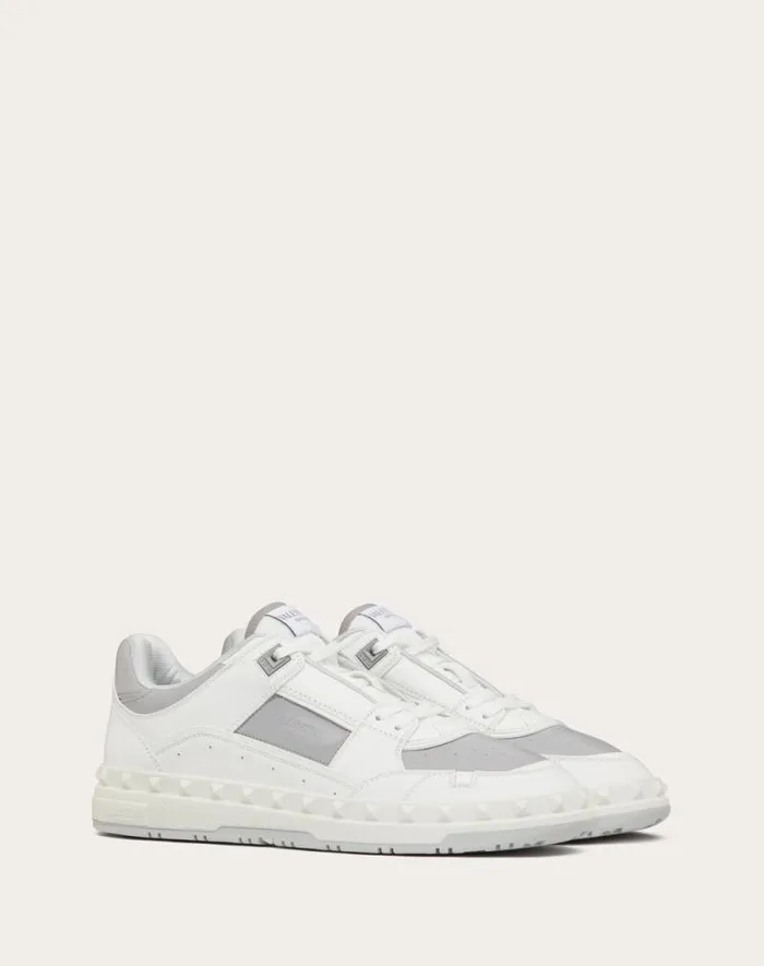 Valentino Sneakers Man Freedots Lowtop Sneaker In Calfskin For Man In White White Valentino Sneakers Man Freedots Lowtop Sneaker In Calfskin For Man In White White