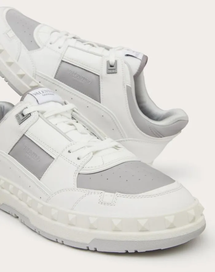 Valentino Sneakers Man Freedots Lowtop Sneaker In Calfskin For Man In White White Valentino Sneakers Man Freedots Lowtop Sneaker In Calfskin For Man In White White