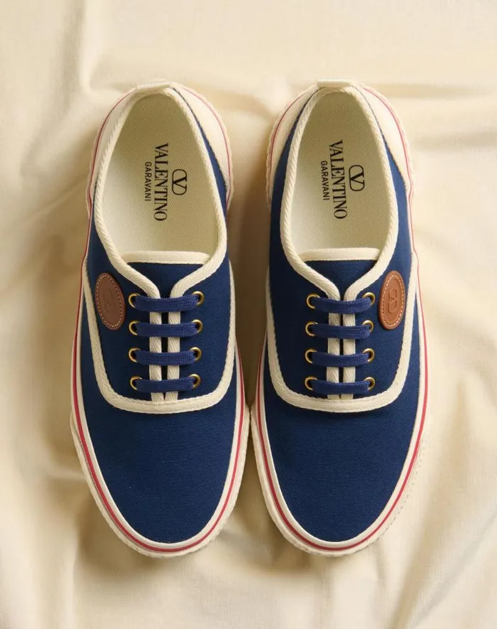 Valentino Sneakers Man Nojoke Sneaker In Canvas Fabric For Man In Indigoivorycuir Indigoivorycuir Valentino Sneakers Man Nojoke Sneaker In Canvas Fabric For Man In Indigoivorycuir Indigoivorycuir