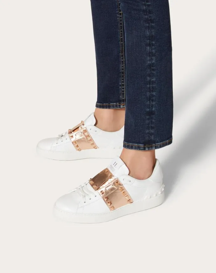Valentino Sneakers Woman Rockstud Untitled Sneaker In Calfskin Leather With Metallic Stripe For Woman In Whitecopper Whitecopper Valentino Sneakers Woman Rockstud Untitled Sneaker In Calfskin Leather With Metallic Stripe For Woman In Whitecopper Whitecopper
