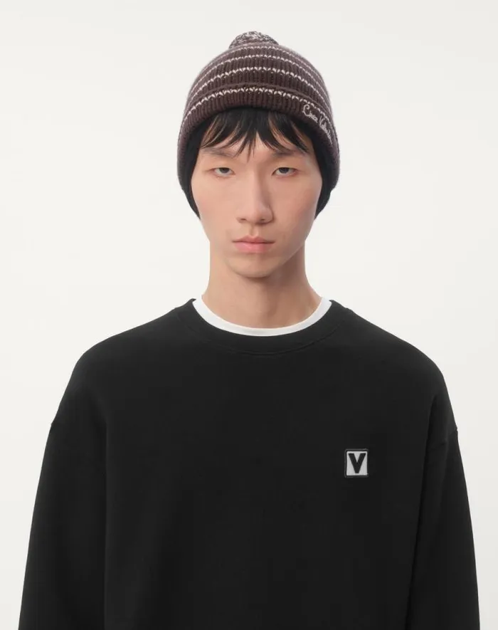 Valentino Tshirts And Sweatshirts Man Cotton Crewneck Sweatshirt With Chez Valentino Patch For Man In Black Black Valentino Tshirts And Sweatshirts Man Cotton Crewneck Sweatshirt With Chez Valentino Patch For Man In Black Black