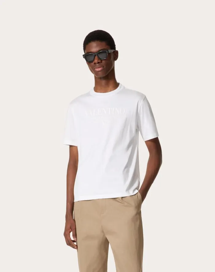 Valentino Tshirts And Sweatshirts Man Valentino Print Cotton Crewneck Tshirt For Man In Navy Navy Valentino Tshirts And Sweatshirts Man Valentino Print Cotton Crewneck Tshirt For Man In Navy Navy
