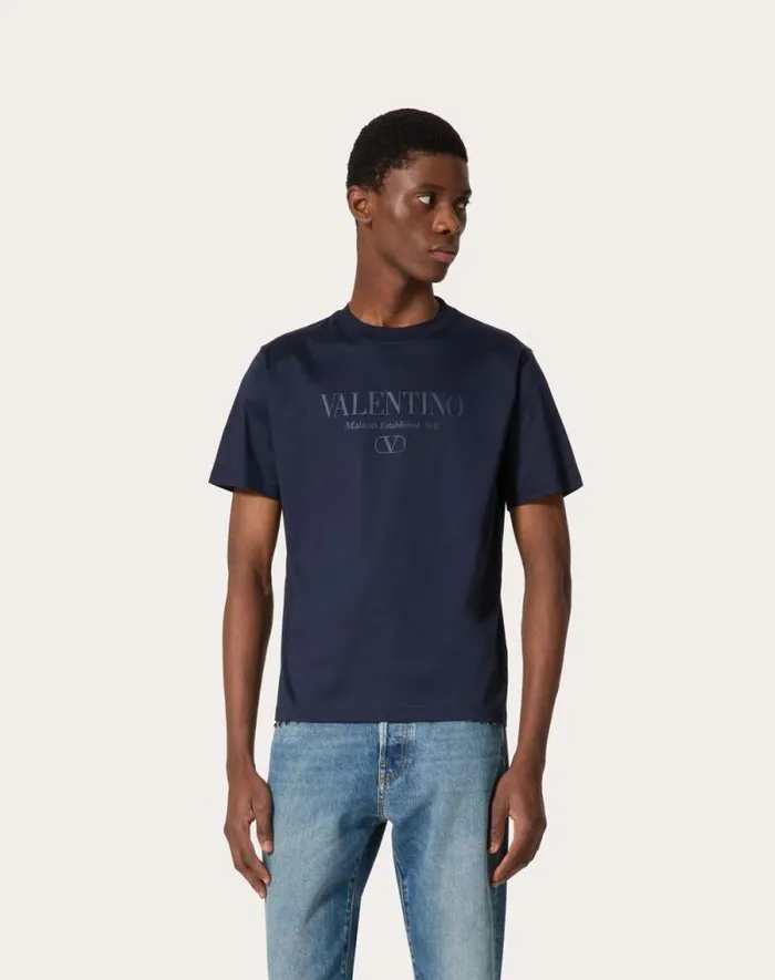 Valentino Tshirts And Sweatshirts Man Valentino Print Cotton Crewneck Tshirt For Man In Navy Navy Valentino Tshirts And Sweatshirts Man Valentino Print Cotton Crewneck Tshirt For Man In Navy Navy