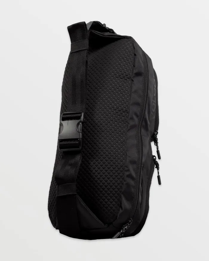 Venture Sling Pack 8211 Black Mens Volcom Bags and Backpacks