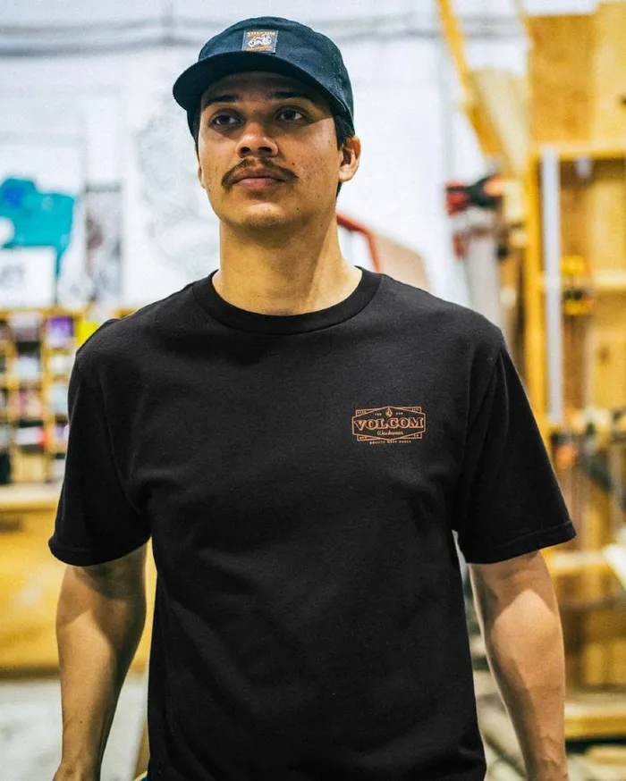 Volcom Workwear Union Short Sleeve Tee 8211 Black Mens Volcom TShirts and Tanks Volcom Workwear Union Short Sleeve Tee 8211 Black Mens Volcom TShirts and Tanks