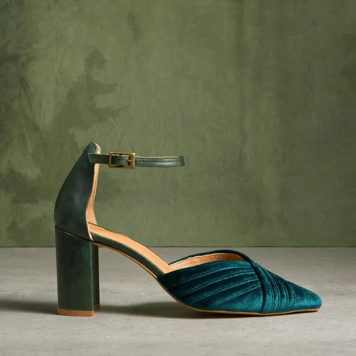 Women Arden Heels Green Sundance Catalog Shoes