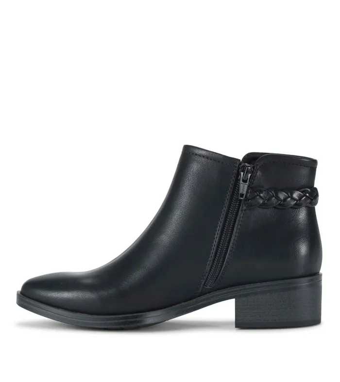 Women Baretraps Booties Martha Bootie Black