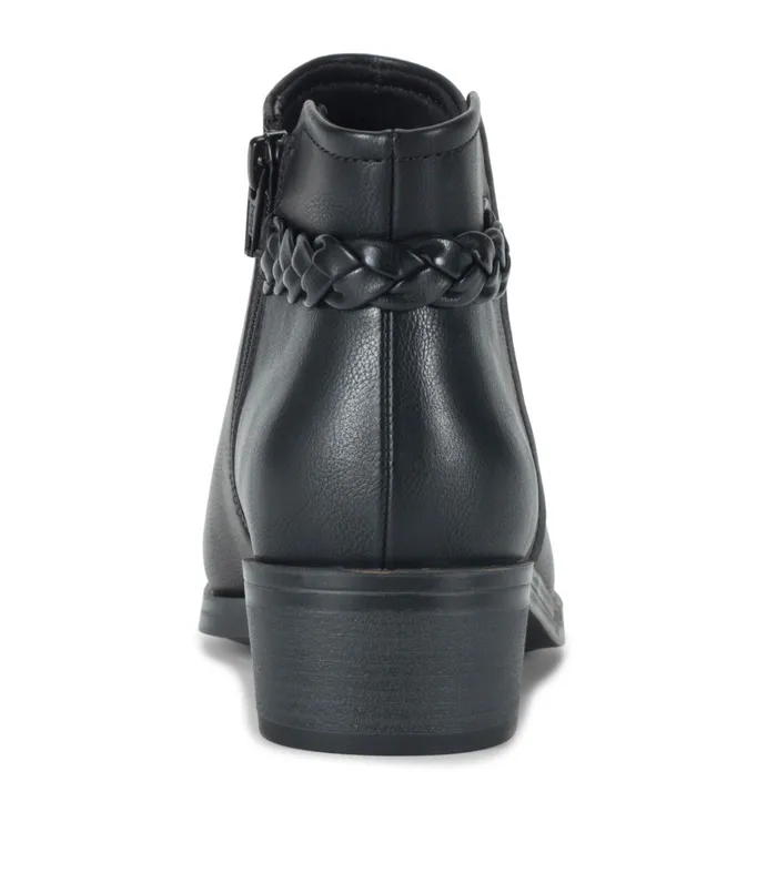 Women Baretraps Booties Martha Bootie Black