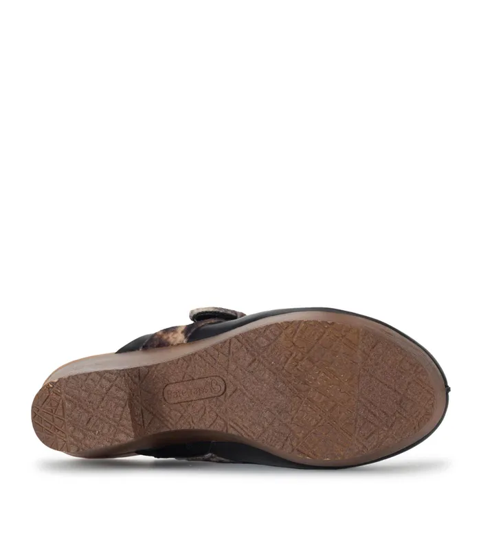 Women Baretraps Clogs and Mules Belita Clog Blackbrown