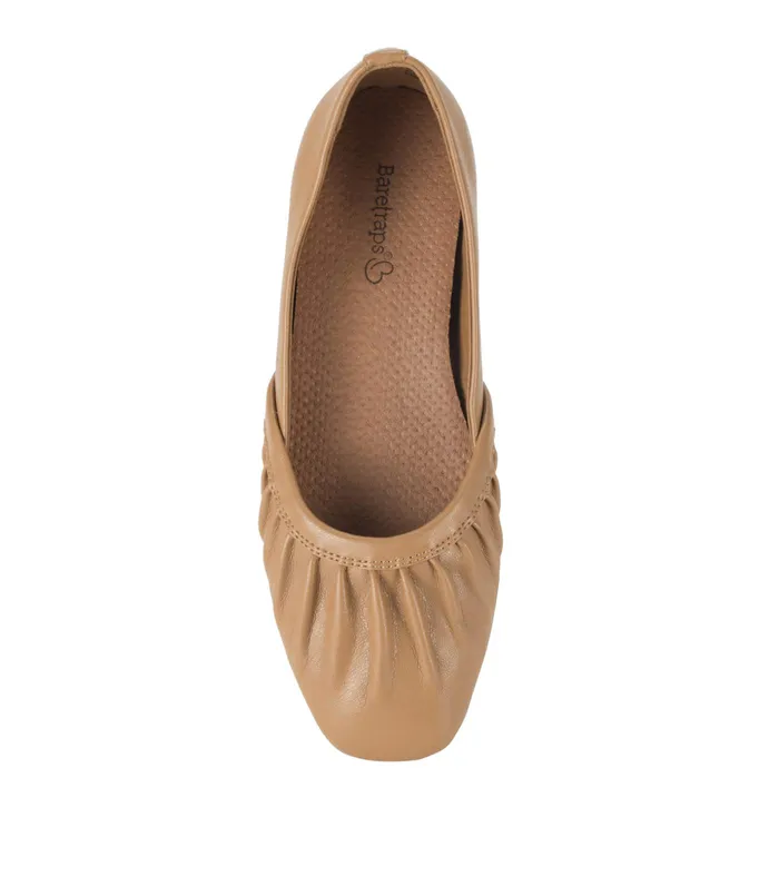 Women Baretraps Flats and Loafers Charlie Flat Cognac
