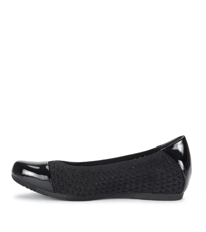 Women Baretraps Flats and Loafers Mia Casual Flat Black