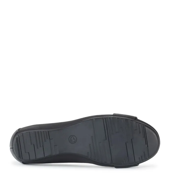 Women Baretraps Flats and Loafers Milady Flat Black