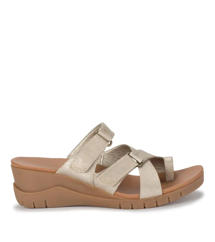 Women Baretraps Slides and Slip On Sandals Canice Wedge Slide Sandal Champagne
