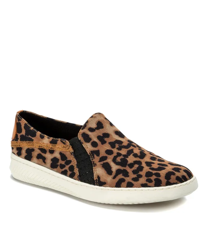 Women Baretraps Slipon Sneakers Yadier Slip On Sneaker Auburn Leopard