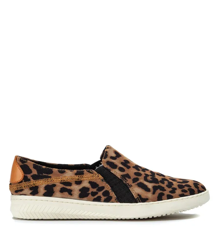 Women Baretraps Slipon Sneakers Yadier Slip On Sneaker Auburn Leopard