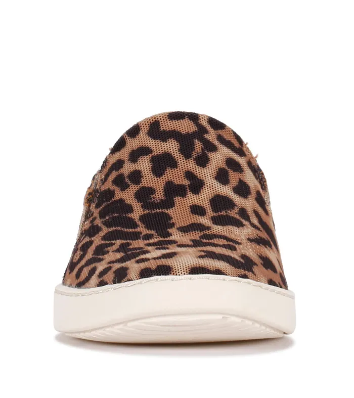 Women Baretraps Slipon Sneakers Yadier Slip On Sneaker Auburn Leopard