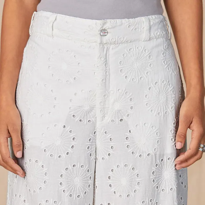 Women Beachy Bliss Eyelet Pants White Sundance Catalog Pants and Shorts Women Beachy Bliss Eyelet Pants White Sundance Catalog Pants and Shorts