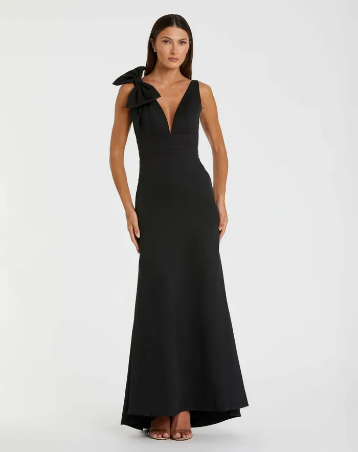 Women Black Sleeveless V Neck Bow Detail Mermaid Gown Black Best Sellers Mac Duggal Women Black Sleeveless V Neck Bow Detail Mermaid Gown Black Best Sellers Mac Duggal