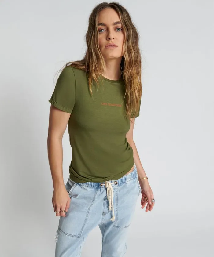 Women BURNT OLIVE LOGO FITTED TEE One Teaspoon Tees and Tanks