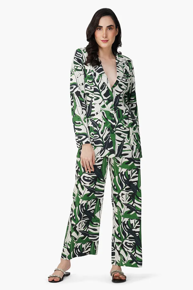 Women Green Birch Tropical Printed Pants Pants America and Beyond