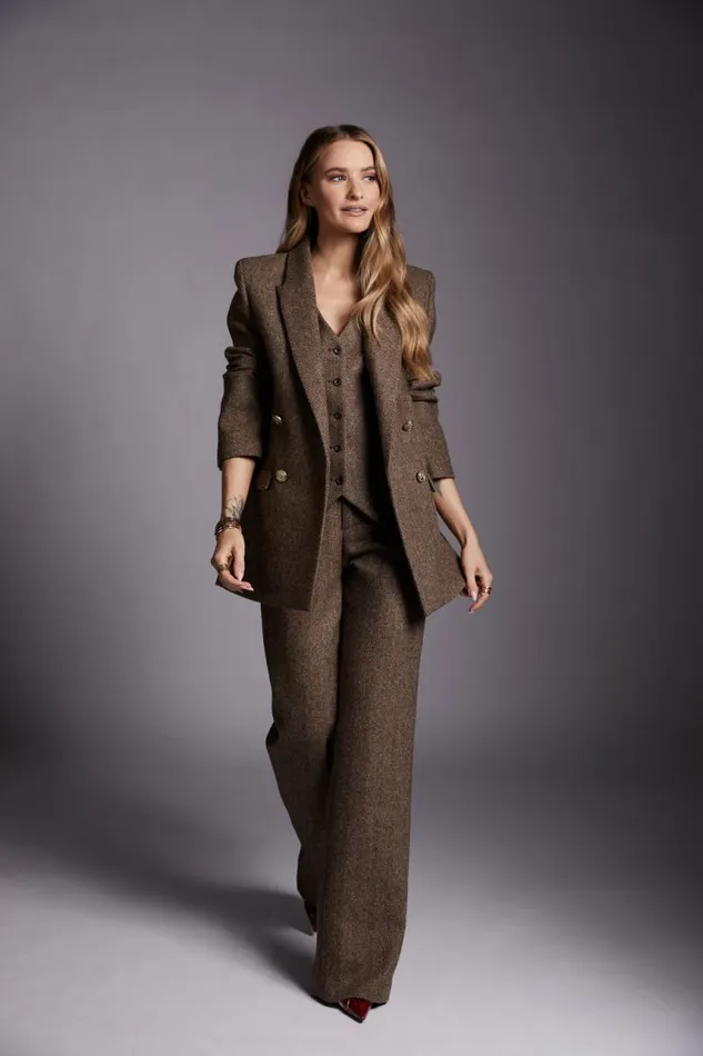 Women In Stock Tailoring Holland Cooper Belgravia Blazer Large Scale Brown Herringbone