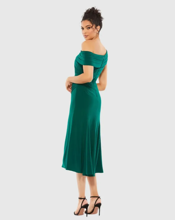 Women Mac Duggal Ruched OffTheShoulder Midi Dress Red Cocktail Dresses