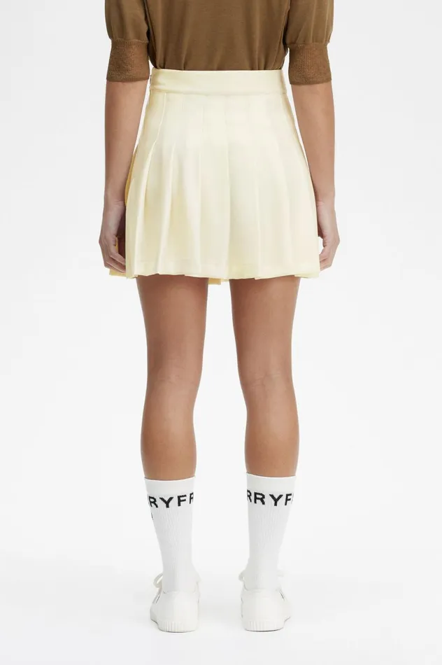 Women Pleated Tennis Skirt Ecru Fred Perry Trousers and Skirts