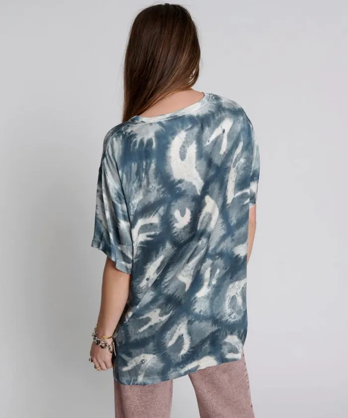 Women REFLECTION HAND PRINTED SATIN TEE One Teaspoon Tees and Tanks Women REFLECTION HAND PRINTED SATIN TEE One Teaspoon Tees and Tanks